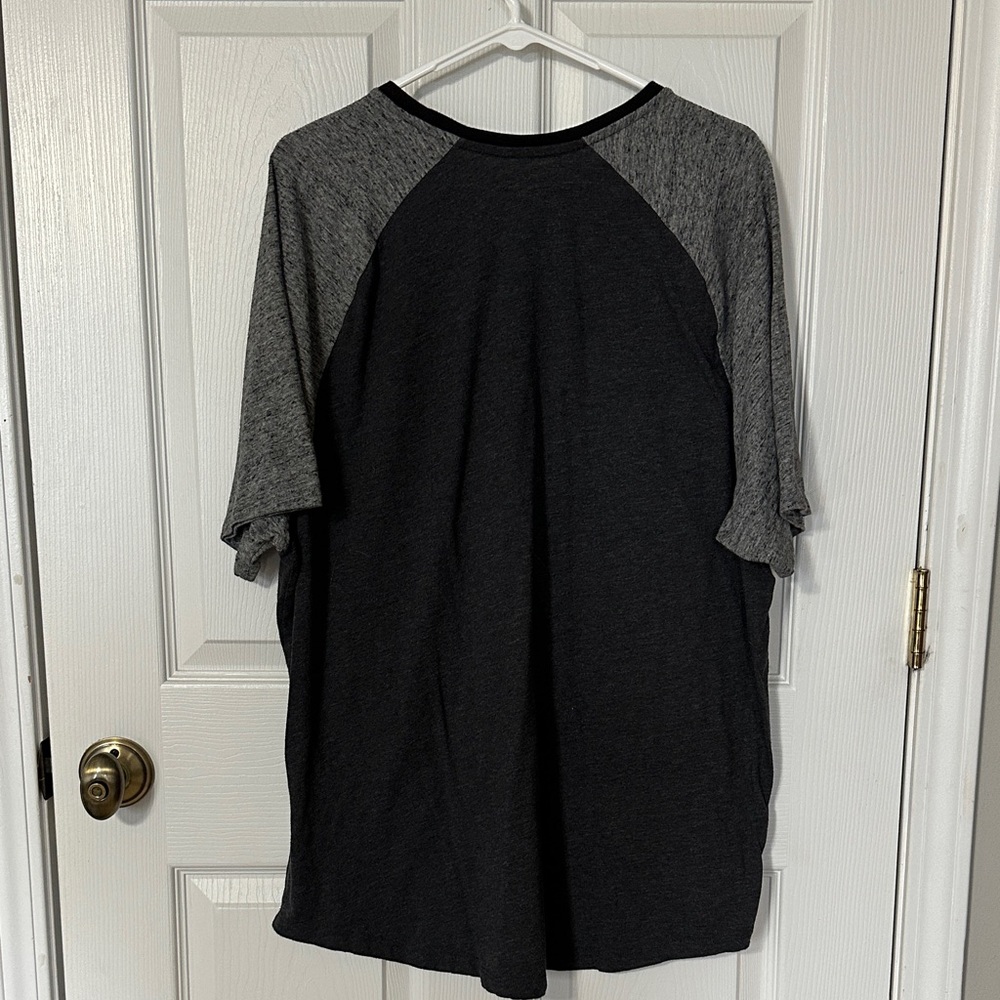 Old Navy Charcoal and Black Raglan Tee - Picture 4 of 5